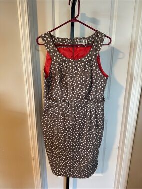 Robbie Bee Gray Polka Dot Midi Dress with Red Lining